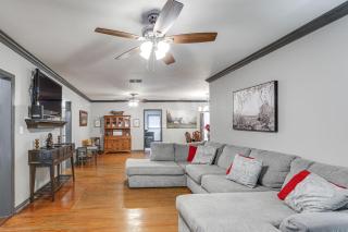 Pets Welcome! Comfortable and Spacious! Sleeps 6 - 7