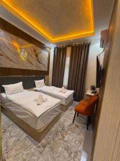 Nivas Hotel - 8