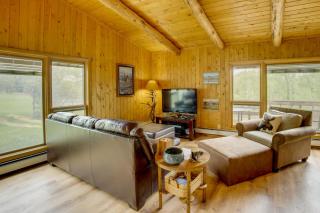 Mountain Views + BBQs: Updated Cody Cabin - 6