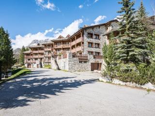 Appartement de charme, accès pistes, parking inclus - FR-1-518-152 - 2