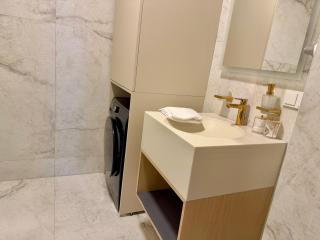 Luxury Rooftop Apartment with Balcony near Metro - 6