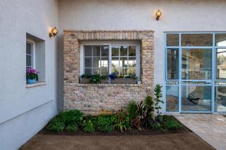 Two Picks villa in Ein Zivan, Golan Heights - 3