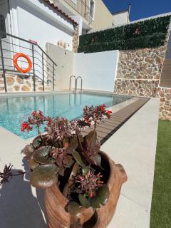 Katsaras Sunset & Pool House - 4