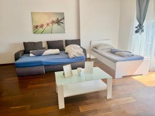 80 m2 Apartment with Balcony & Parking - 2
