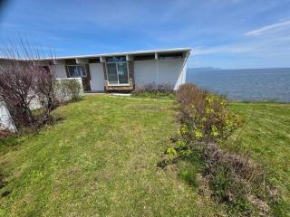 House with private beach - 1