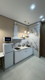 Meridian Apartments - 4