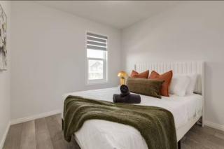 Modern Charming 3BR Home in Wolf Willow - 1