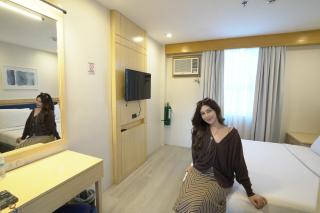 Uncle Tom's Cabin Hotel - 4