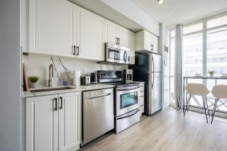 Bright 1BR Condo - Sleeps 3 - Steps to Attractions - 9