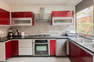 Virrey Condo 2BR & Jacuzzi - 5