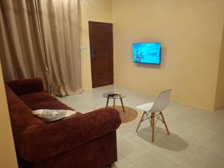 Stunning 2BR in Dar Beach, Dining, Transit Nearby apt 8 - 8