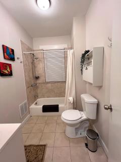 B1-1 Walk to YALE Hospital - All Rooms with AC - 2