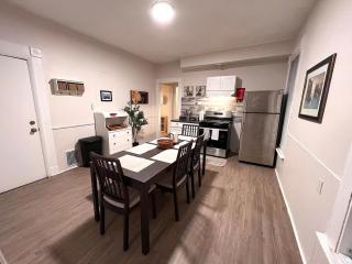 B1-1 Walk to YALE Hospital - All Rooms with AC - 1