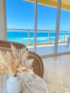 Beachfront Penthouse - Private Large Rooftop Patio with Wood Burning Firepit - 7