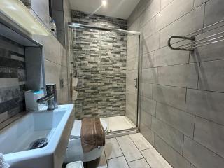 Cozy Bugibba Ground Floor Retreat, Prime Location Near the Sea & Square - 6