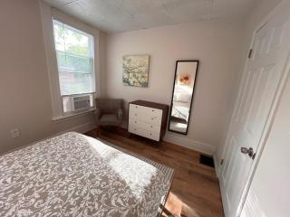 B1-2 Walk to YALE Hospital -All Rooms with AC - 2