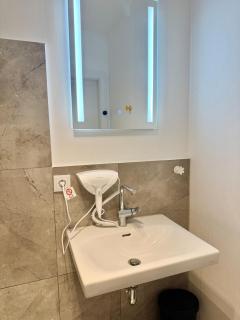 Modern Stylish Apartment near Vienna - 1