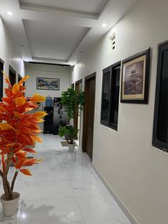 Huk Midway Hotel Apartment - 6
