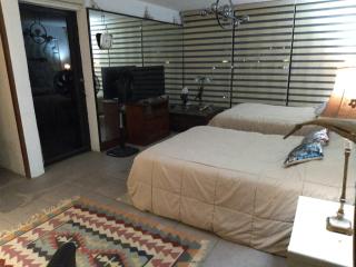 The Aviator's Shelter in Cuerna - 5