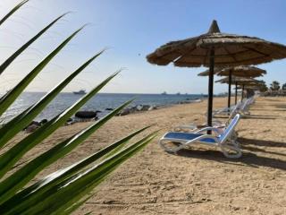 Luxury apartment with sea view and private beach in Hurghada - 3
