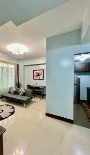 1BR Venice Grand Canal BGC Luxe Stay - 2