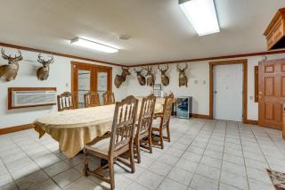 Private Pond & Lake! 220-Acre Retreat in Smithland - 1