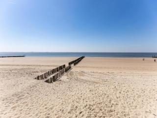 Beachhouse with sea views in Dishoek - 4