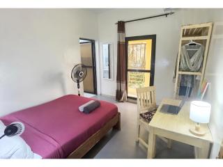 La MAISON BLANCHE - B - CENTRAL - CALME - WIFI - White Butterfly Hotels - 0