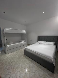 StayVibe - 1
