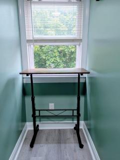 Top-Rated 1BR EWR 10 Min + NYC Train Sleeps 4 - 3