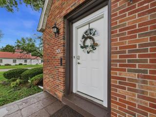 Brick B&B - 3Bed 2Full Bath! Downtown Edwardsville - 5