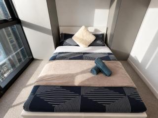 Central Melbourne Comfort 2BR City Stay - 6