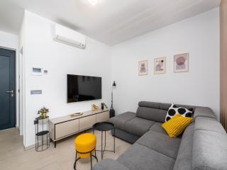 Three-Suite Detached Holiday Villa - Novigrad Istria - 9