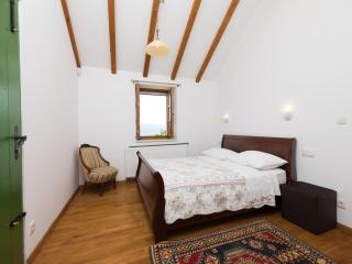 Amazing Villas in Omi for 8 - 1