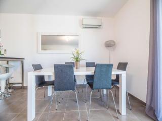 Corsican Flat with Pergola - 9