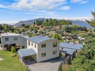 Queenstown Estate Two Homes, Alpine Views - 5