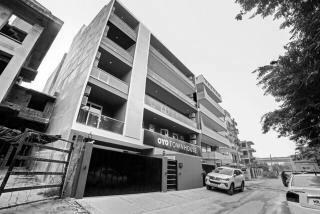 Townhouse 557 Near Golf course road - 2
