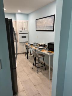 Beachfront one bedroom in the Tides in Hollywood - 2