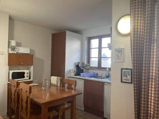 Studio confortable avec piscine et parking - 4 pers. - FR-1-812-162 - 4