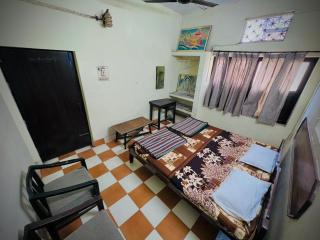Gaurav Guest House - 4