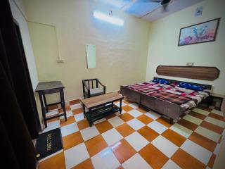 Gaurav Guest House - 1