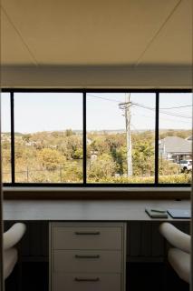 Pet-Friendly 3BR Home with Workspace & Creek Views - Maryville - 7