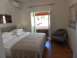 Apartments Romana - 8