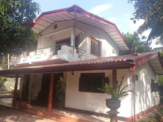 Ruwanara Guesthouse and Restaurant - 2