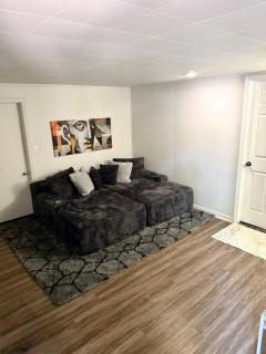 Cozy Family House 5 mins From Chiefs & Royals Stadium - 2