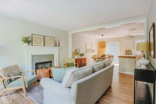 Stuart Cottage - 2