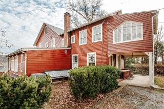 The Cardinal House - 1