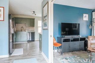 Tucked Inn: Upper Unit - 2