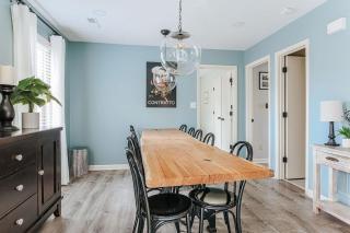 Tucked Inn: Upper Unit - 1