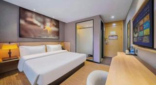 IU Hotel Chongqing Hechuan Pedestrian Street Darunfa Branch - 9